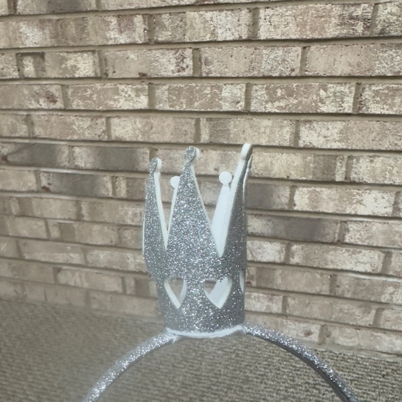 NEW Sweet Wink Silver Crown Headband - Picture 2 of 3